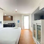 Spacious Studio Room At Apartment Grand Asia Afrika Residence By Travelio